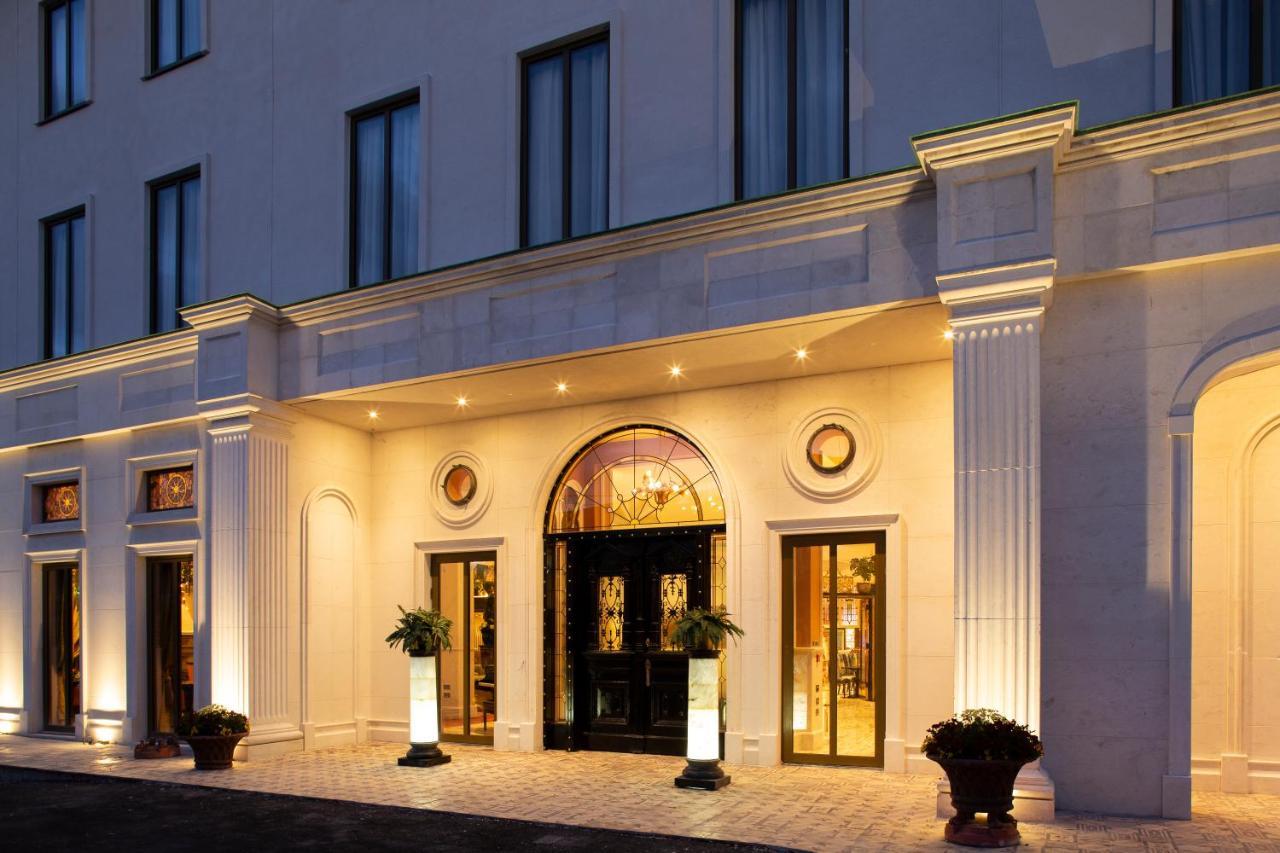 Lawlors Hotel ネース エクステリア 写真