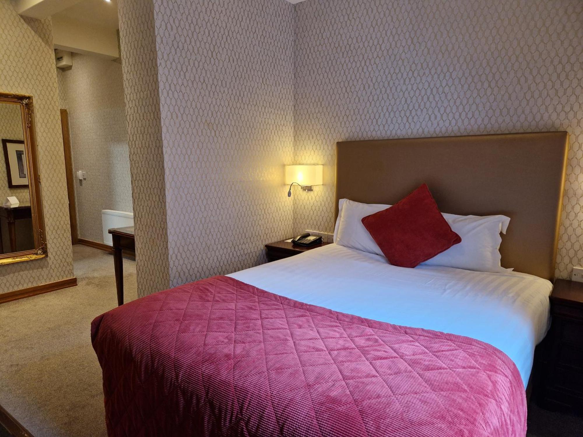 Lawlors Hotel ネース 部屋 写真